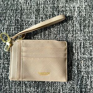 A wristlet wallet.